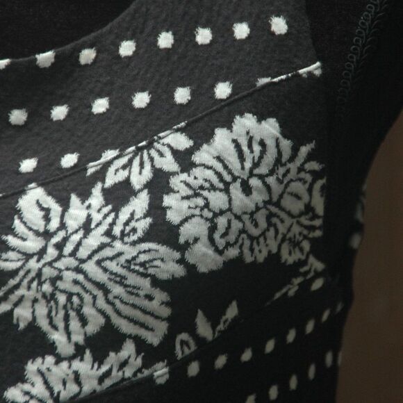 Anthropologie S Mauve B&W Floral Polka Dot Sweater Dress NEW - Picture 3 of 4